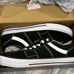 Jack & Jones black and white sneakers